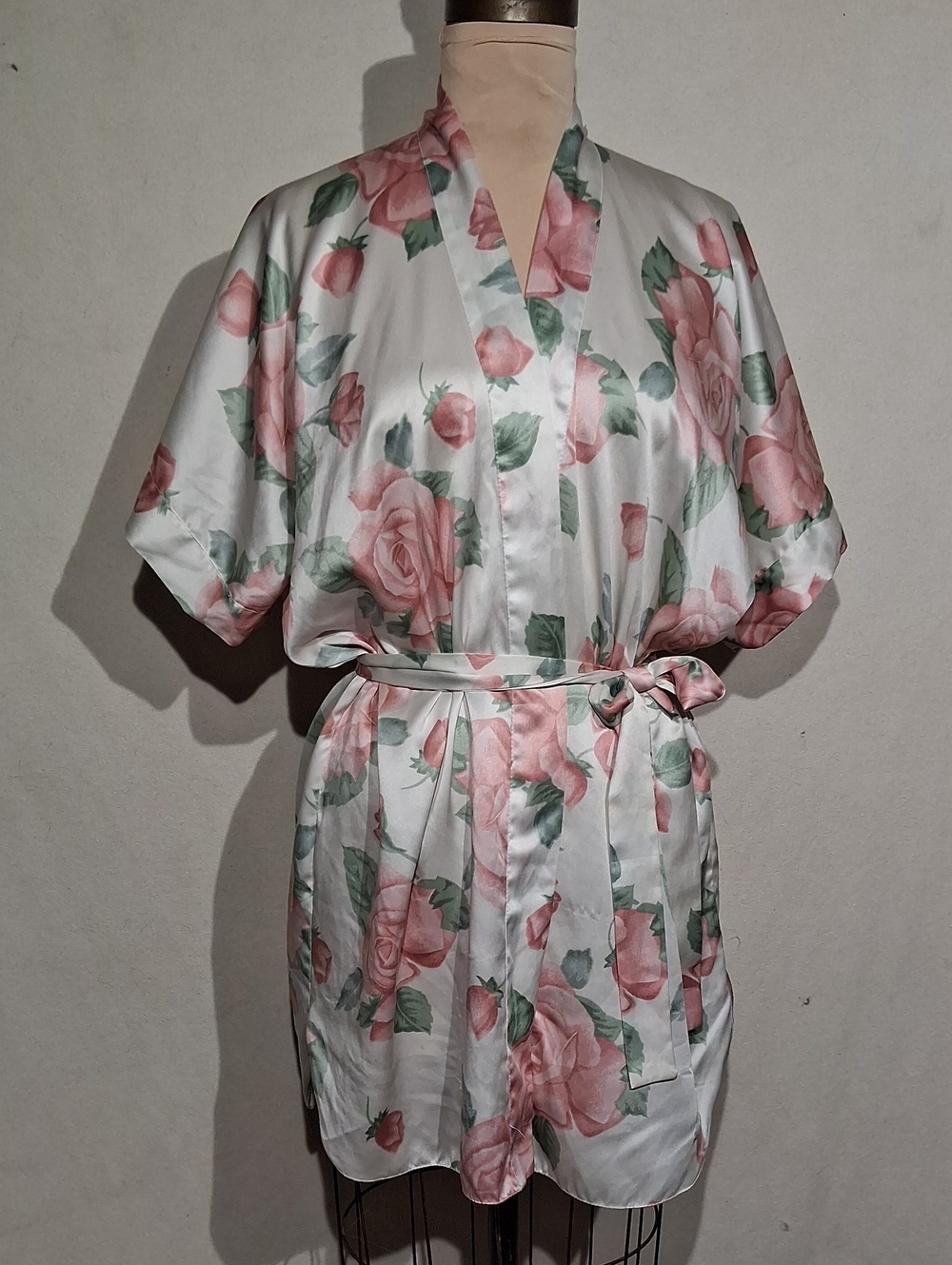 Kimono Styled Short Satin Floral Robe